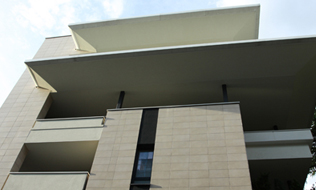 H10 APARTMENTS
