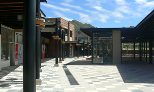 LA JOAQUINA OPEN MALL